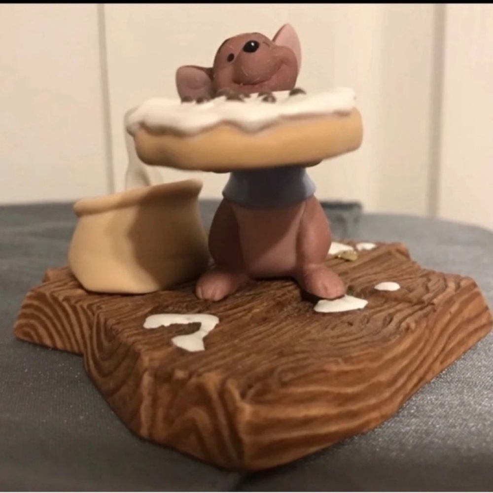 Disney’s Pooh & Friends Porcelain Roo Figurine - Picture 5 of 10
